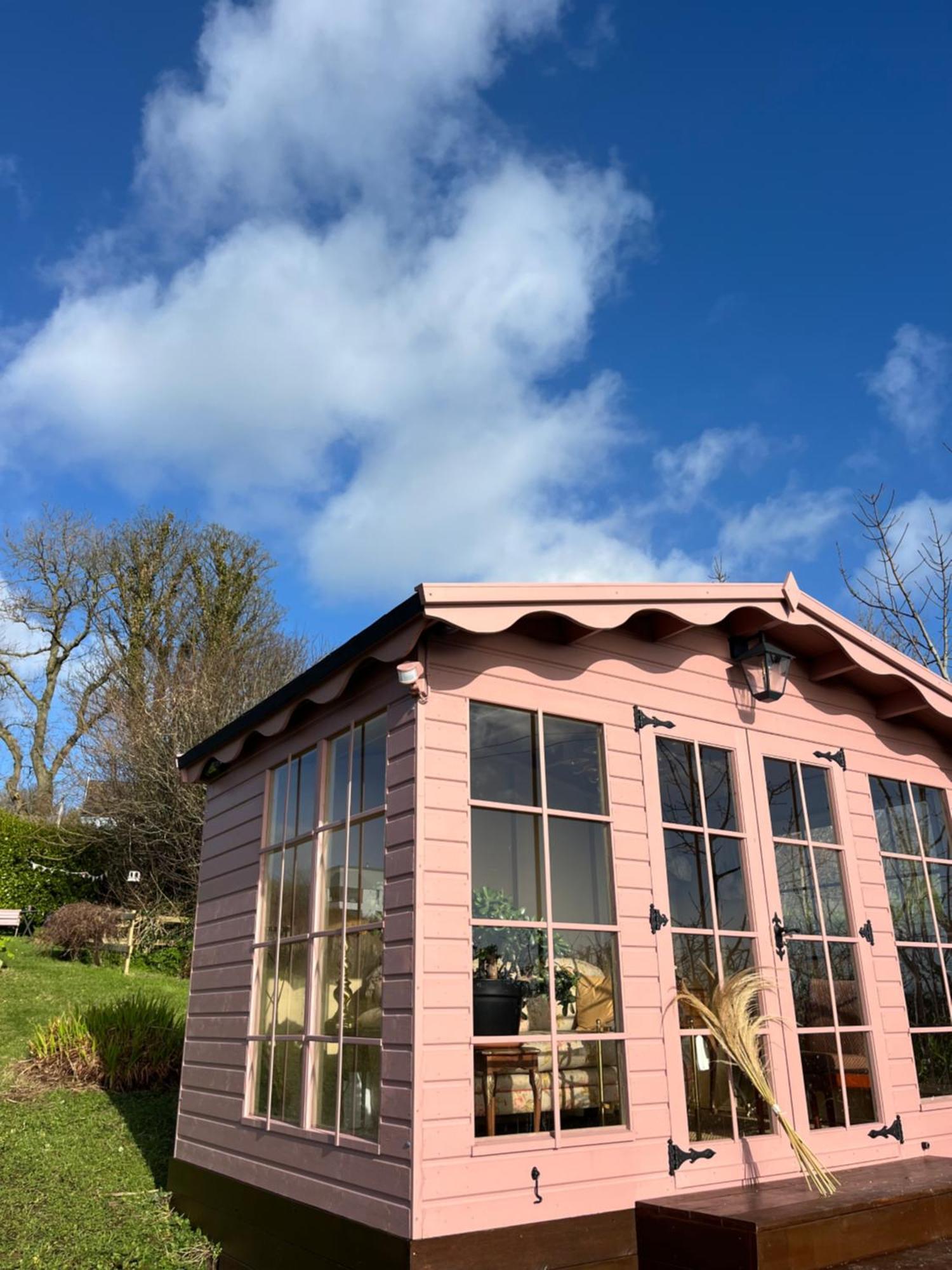 The Pink Cottage Upstairs Suite & Garden Summer Room Whitehead Exterior foto